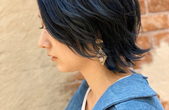 印西市で個性的なカラーが得意な美容室